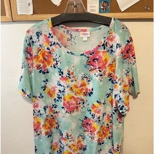 Perfect lularoe Perfect Shirt